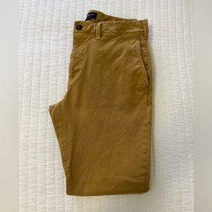 American eagle khaki pant
